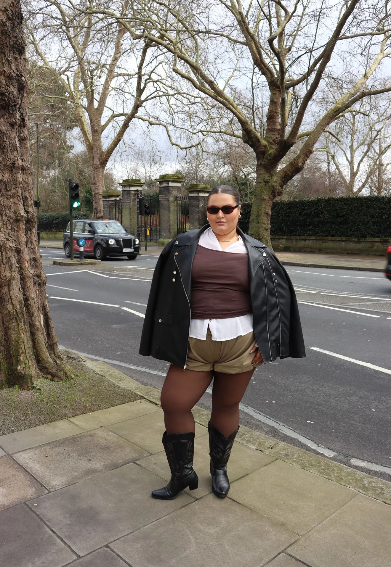 Semi-Opaque 50 Den Tights - Hot Chocolate - Image 16