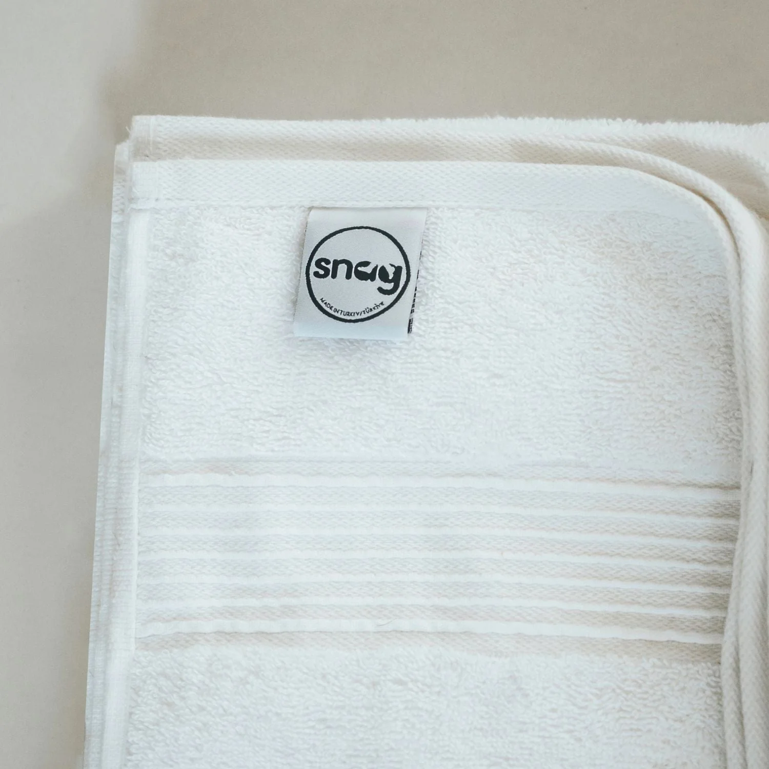 Big Softee Towel - White - Image 5