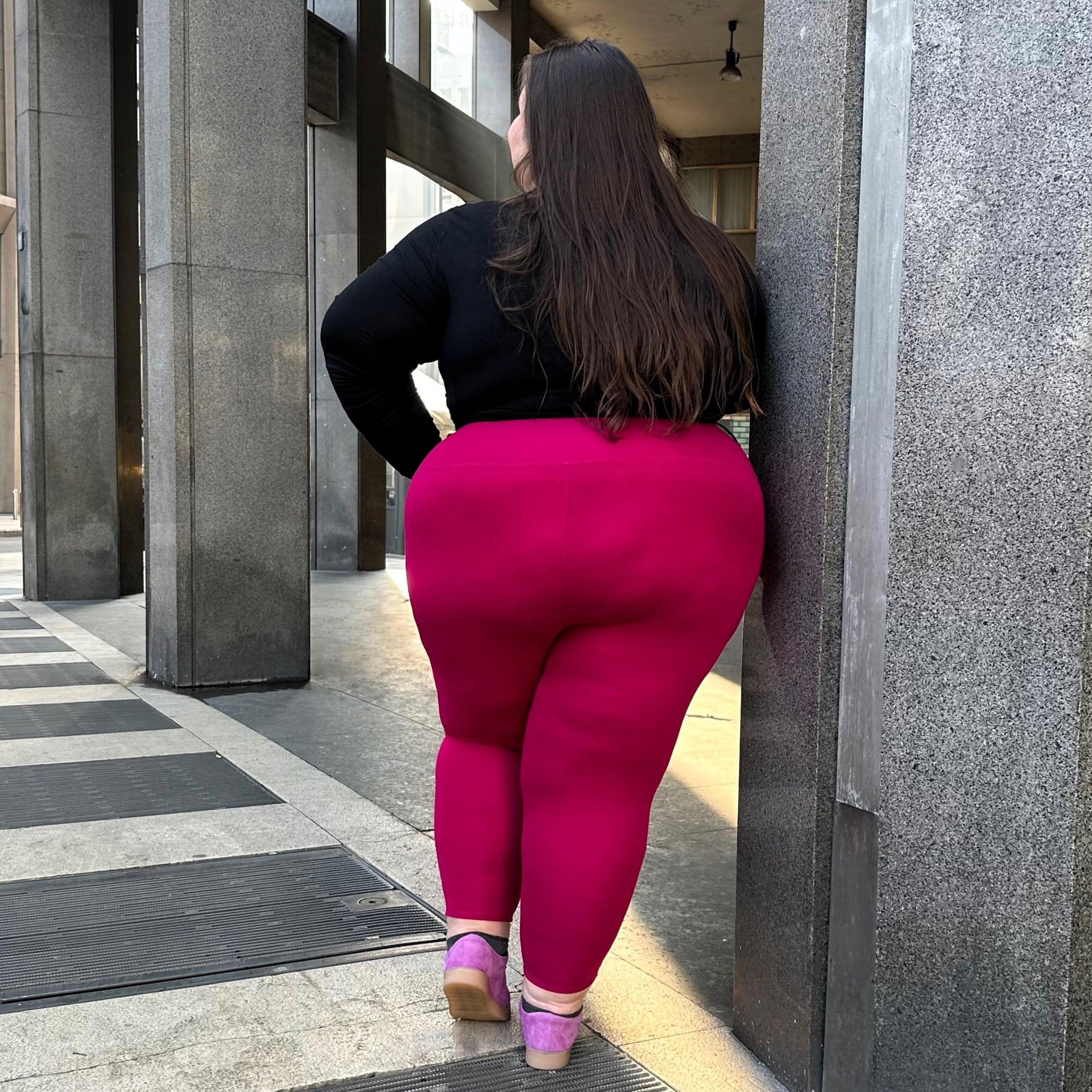 Squat Proof Short Leggings - Raspberry Pie - Image 5