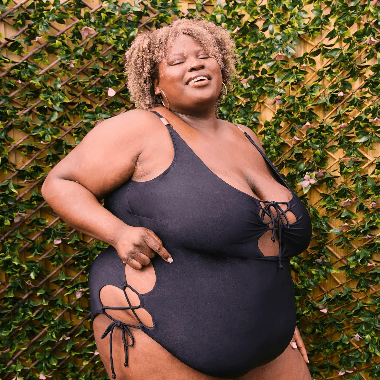 Babe with the Power Swimsuit - Image 11