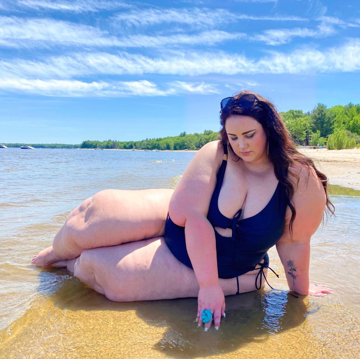 Babe with the Power Swimsuit - Image 15